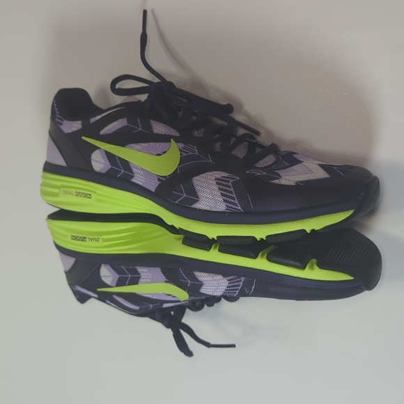 Nike Training Dual Fusion Sneakers Size 8 - Picture 5 of 11